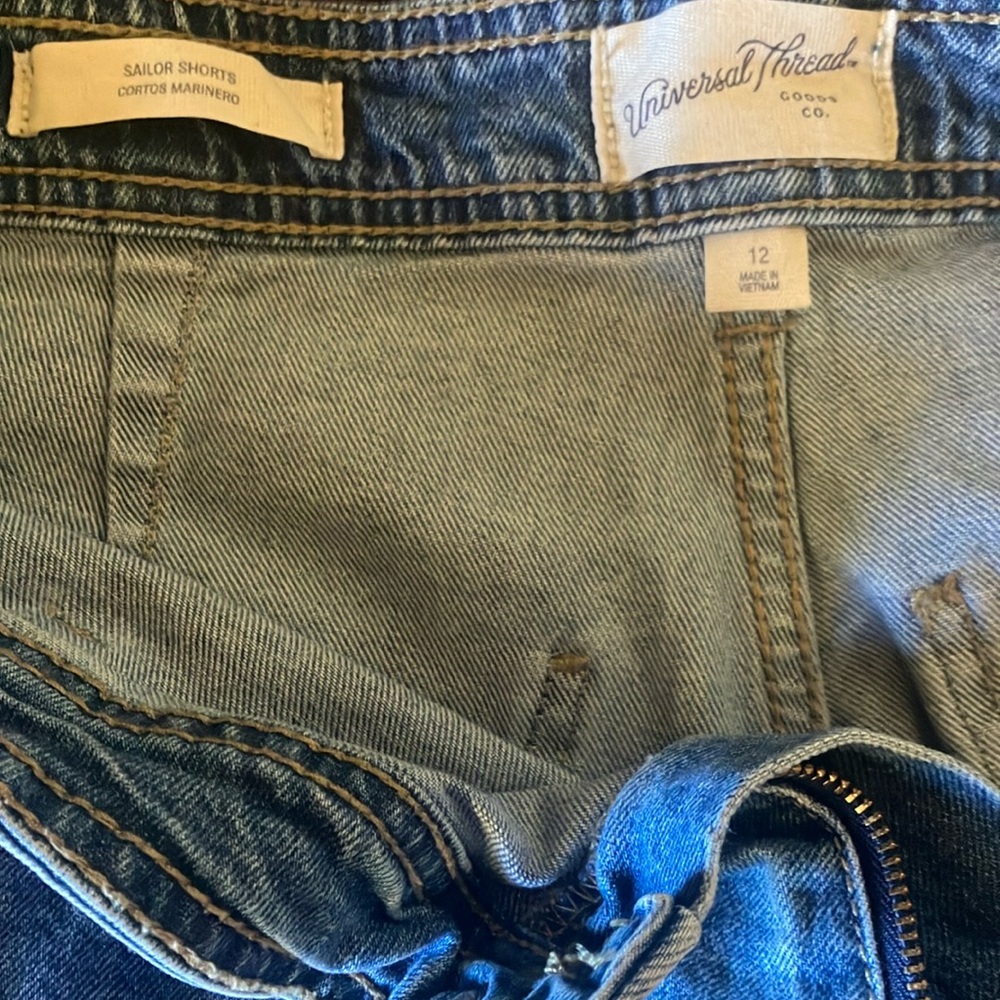 Universal Thread women’s size 12 Sailor Shorts - Picture 5 of 5